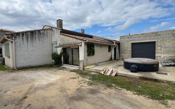 Maison à vendre    5 pièces •  L'Isle-sur-la-Sorgue
