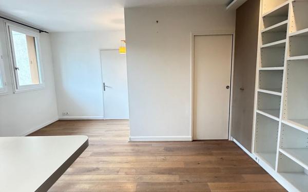 Appartement à louer    1 pièce •  Boulogne-Billancourt