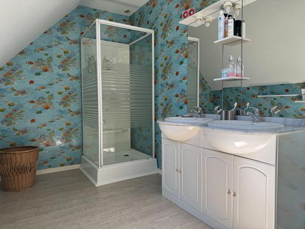 Maison Loué (72) 4 chambres- piscine intérieure