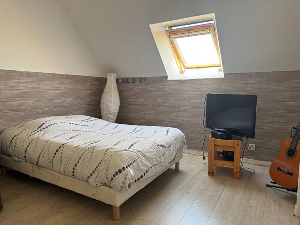 Maison Loué (72) 4 chambres- piscine intérieure