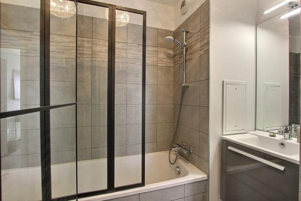 Appartement Asnieres Sur Seine - 3 pièces - 63.9O m2