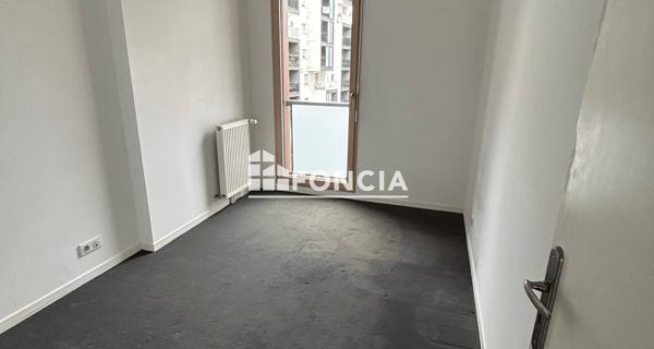 Location Appartement 3 pièces 62.28 m² - Colombes 92700