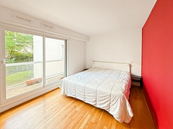 Charmant 2 pièces de 55 m² avec balcons et parking - Calme absolu PARIS 12