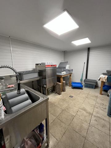 Local commercial ou entrepôt