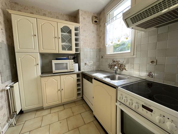 Appartement Cergy 3 pièce(s) 63.06 m2 €178 000 ** - Référence 2159