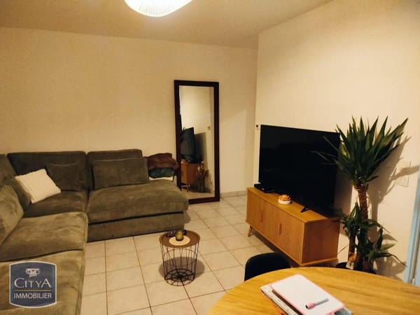 Appartement à louer 2 pièces 45.84m² Grenay (62160)