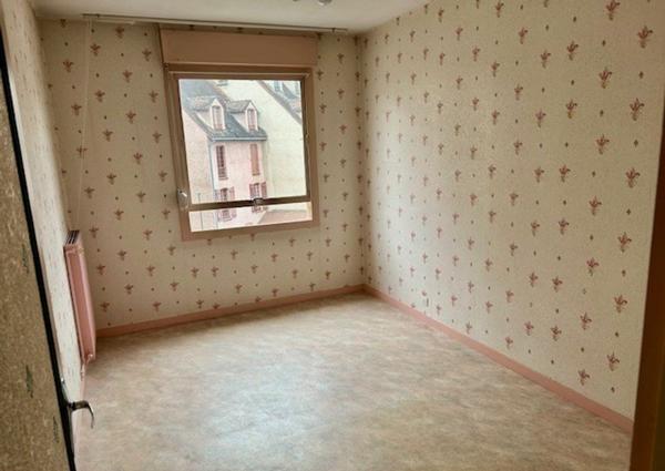 Parking + annexe + appartement