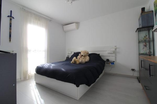 Maison mitoyenne 1 côté Champigny-sur-Marne 92 m²