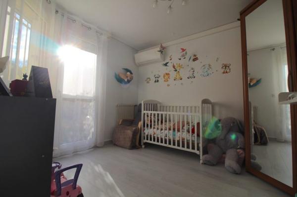 Maison mitoyenne 1 côté Champigny-sur-Marne 92 m²