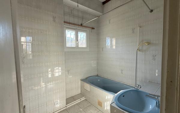 Maison à vendre    2 pièces •  Castillon-de-Castets