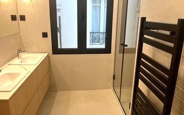 Appartement à vendre    4 pièces • 64,38 m2 Vincennes