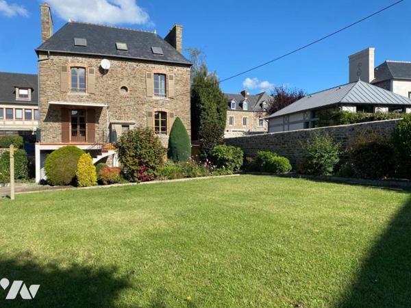 MAISON DE MAITRE CENTRE VILLE DOL DE BRETAGNE