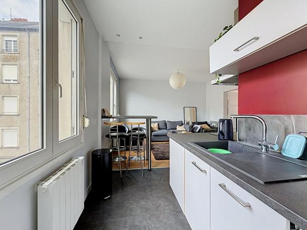 A Vendre Appartement Angers 2 pièces 44 m2, Doutre, balcon, grenier et place de parking