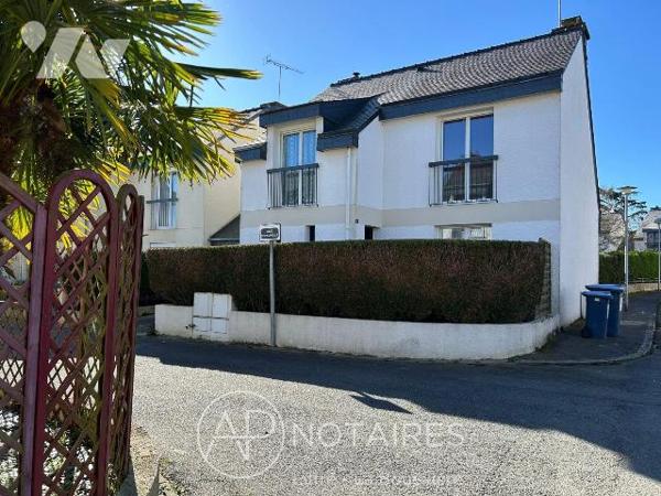SOUS OFFRE
Centre ville de LIFFRE, dans un lotissement paisible, maison de 93 m² comprenant
U...