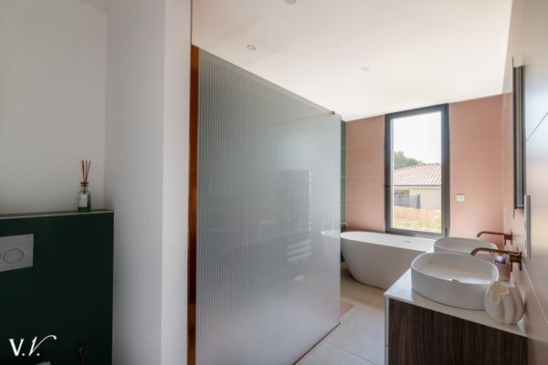 Maison à vendre 960 000 € Gragnague 5 p 187 m² DPE A