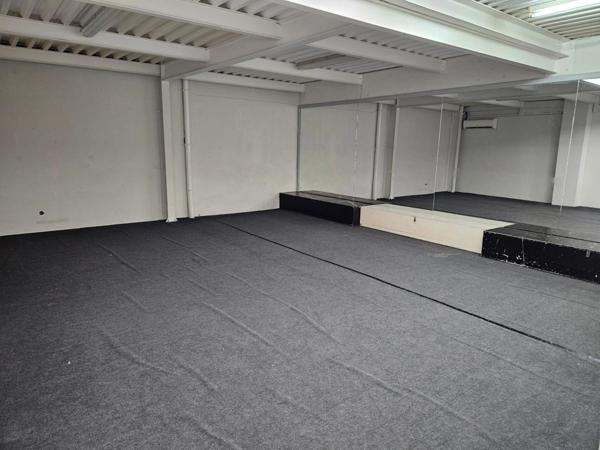 Local/bureau à vendre LES ABYMES (971)