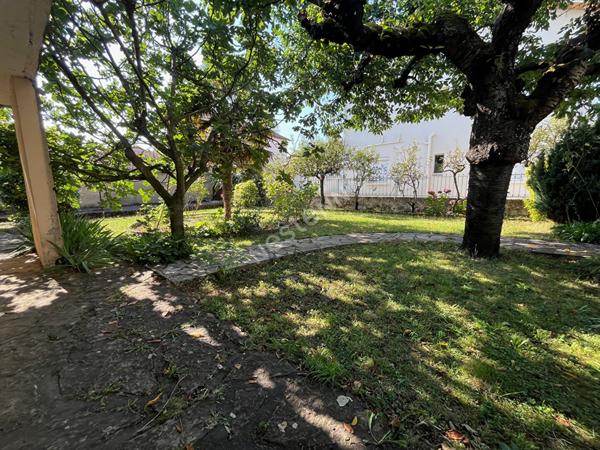 A VENDRE LAROQUE D OLMES grande Maison familiale avec atelier