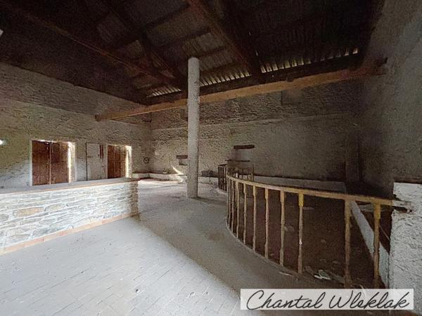 Maison en pierre à vendre corps de ferme à AUBENAS (07) - Terrain plat 1,4 ha