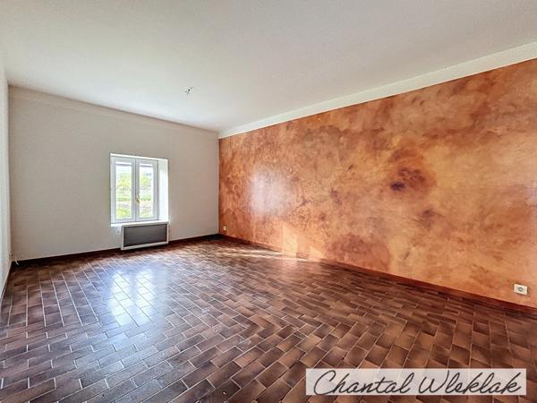 Maison en pierre à vendre corps de ferme à AUBENAS (07) - Terrain plat 1,4 ha