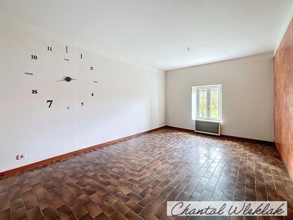 Maison en pierre à vendre corps de ferme à AUBENAS (07) - Terrain plat 1,4 ha