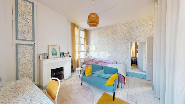 Maison spacieuse à vendre à Luynes - 6 chambres et jardin !