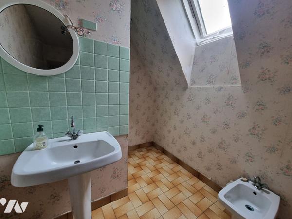 MAISON À RENOVER- VESSEY- PONTORSON