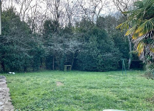 Terrain à vendre    396 m2 Le Château-d'Oléron