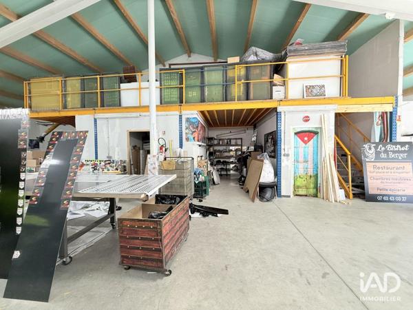 Location local d’activité 250 m² Aiglun