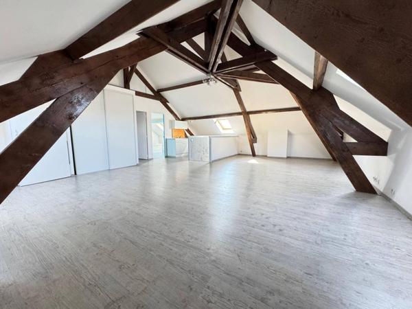 Maison Pontault Combault 8 pièce(s) 245 m2