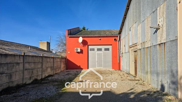 Dpt Saône et Loire (71), à louer proche de CHALON SUR SAONE Local artisanal de 145 m² avec parking