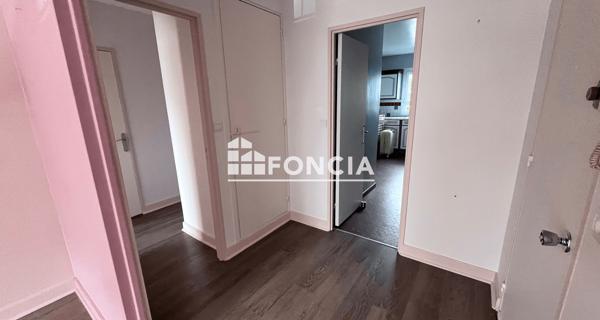 Location Appartement 3 pièces 72.4 m² - Yerres 91330