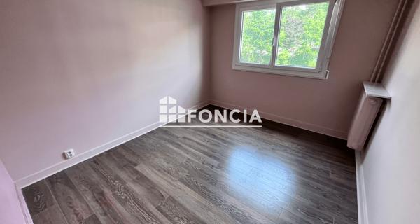 Location Appartement 3 pièces 72.4 m² - Yerres 91330