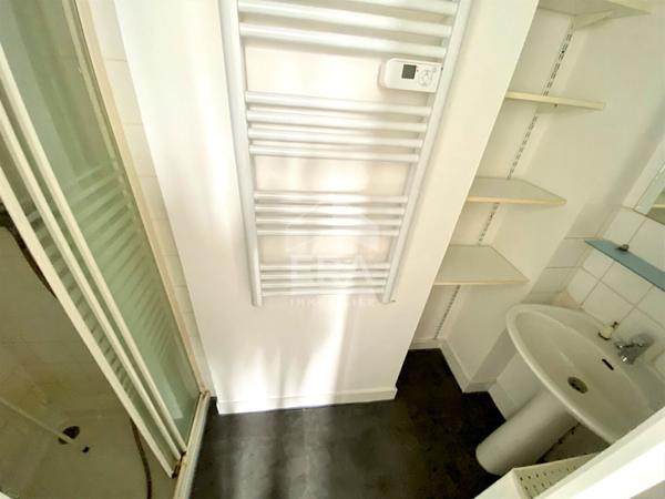 STUDIO / T1 MEUBLE A LOUER - BLOIS - HYPERCENTRE-VILLE, PROCHE TOUTES COMMODITES