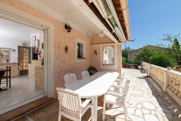 Maison familiale avec dépendance