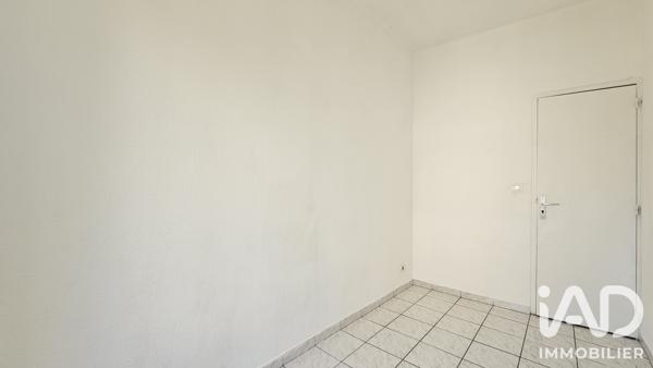 Location appartement 3 pièces 40 m² Marseille 4