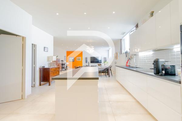 Appartement 5 pièces 166 m2