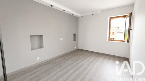 Maison à vendre 4 pièces 90 m² Peyrolles-en-Provence