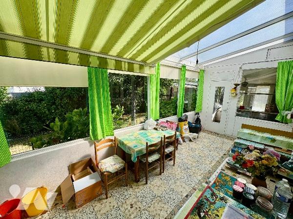 PAVILLON 5 PIECES AVEC DOUBLE GARAGE ET BEAU JARDIN