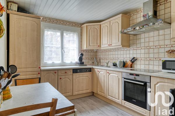 Maison à vendre 5 pièces 93 m² Saint-Brice-sous-Forêt