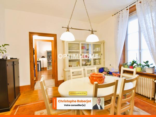 Style rare pour cette maison de ville de 160m2 ambiance COTTAGE