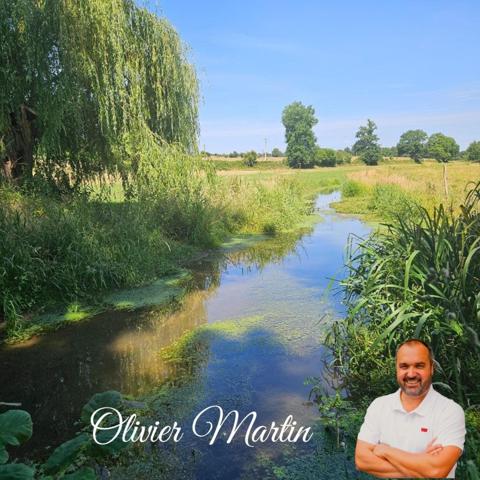 MOULIN XVIII° siècle  AVEC MAISON ET DÉPENDANCES SUR 5 HECTARES – À 25 MIN DU MANS