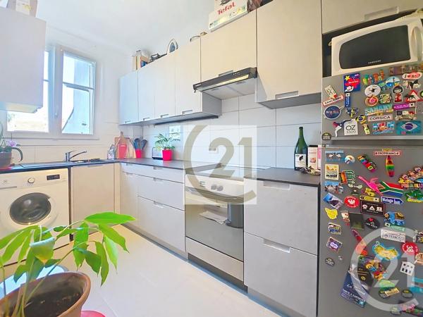 Appartement F2 à vendre  2 pièces - 41,56 m 2   VITRY SUR SEINE  - 94