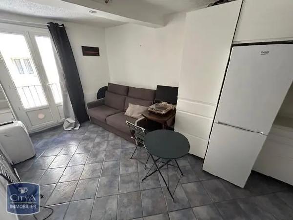 Appartement à louer 1 pièce 19.16m² Sanary-sur-Mer (83110)