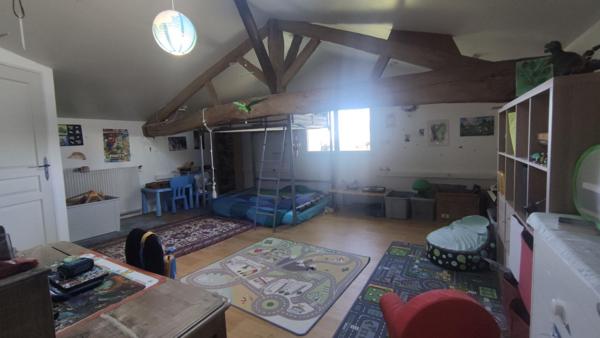 Propriété avec dépendances sur 4 hectares