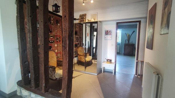 Propriété avec dépendances sur 4 hectares