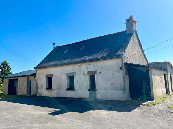 Longère et dépendances sans voisins , Saint hilaire du maine Longère et dépendances sans voisins , Saint hilaire du maine