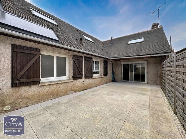 Maison à vendre 6 pièces 142m² Saint-Piat (28130)