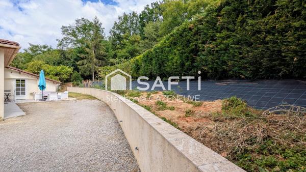 Confort, terrain, piscine et studio à 5 min d’Auch