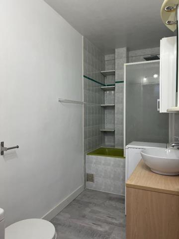 Appartement 2 pièces avec balcon 965€ CC- VIEUX SAINT MAUR DES FOSSES