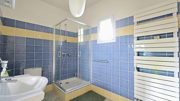 Villa d’exception à Ouistreham Riva Bella – 226 m² habitables avec piscine intérieure chauffée, à seulement 300m de la plage